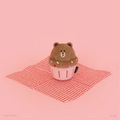 LINE FRIENDS NomNomz® Cupcake – BROWN -ZippyPaws Fun Outlet Store ZPC1859 3 copyright edited 1024x1024 1